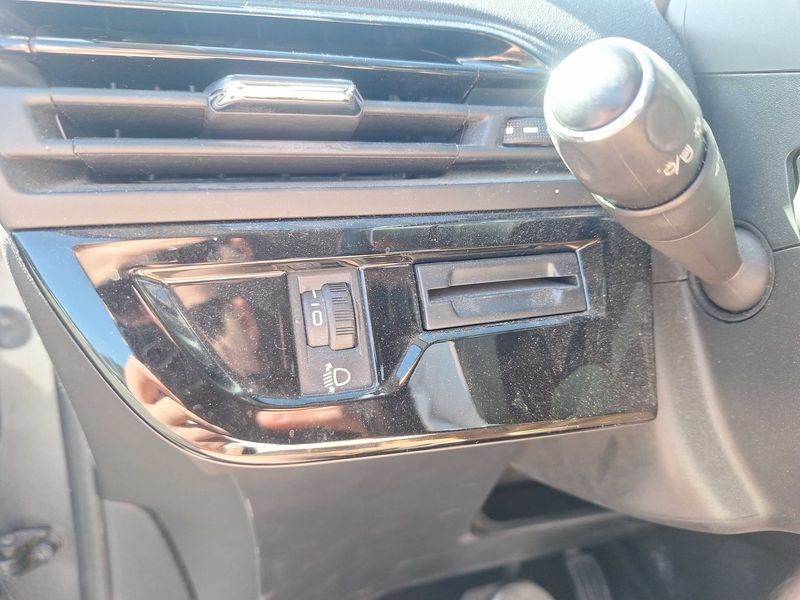 Citroen C4 Grand Picasso 1.6 Blue-HDi Feel 2017 – снимка 27