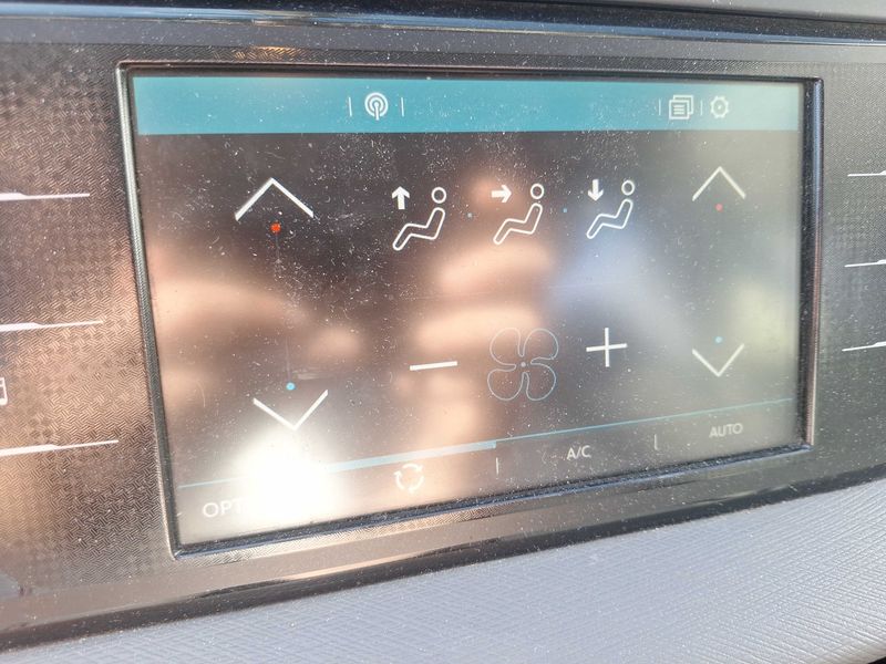 Citroen C4 Grand Picasso 1.6 Blue-HDi Feel 2017 – снимка 26