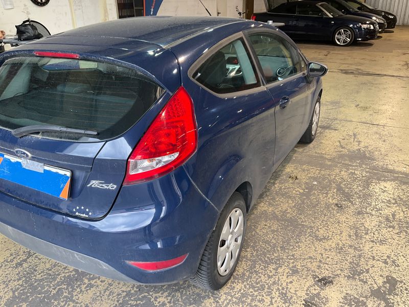Ford Fiesta 1.25 Trend 2011 – снимка 2