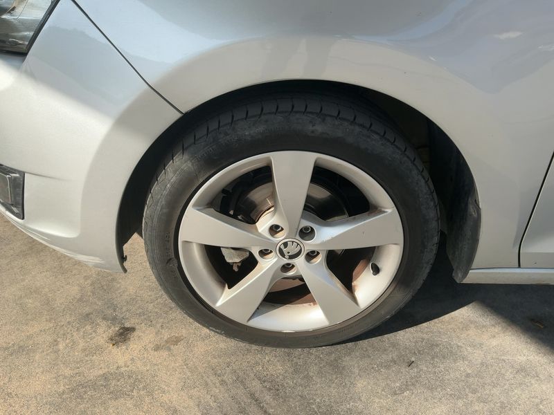 Skoda Rapid Spaceback 1.4 TDI Ambition 2016 – снимка 3
