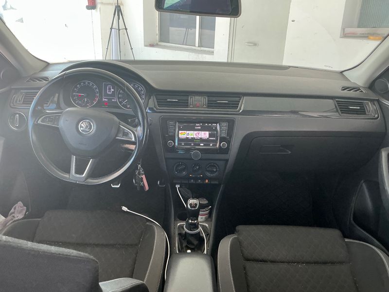 Skoda Rapid Spaceback 1.4 TDI Ambition 2016 – снимка 17