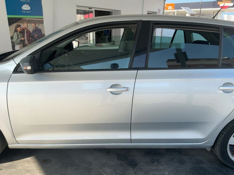 Skoda Rapid Spaceback 1.4 TDI Ambition 2016 – снимка 4