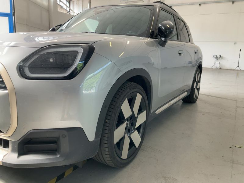 MINI Countryman Cooper SE Favoured Trim ALL4 2024 – снимка 2