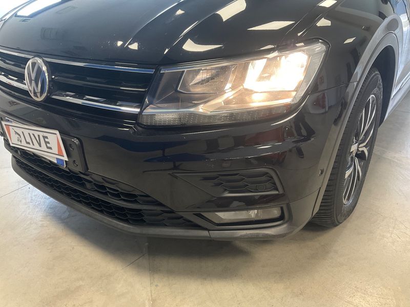 Volkswagen Tiguan 2.0 TDI Style 4Motion BlueMotion Tech 2018 – снимка 24