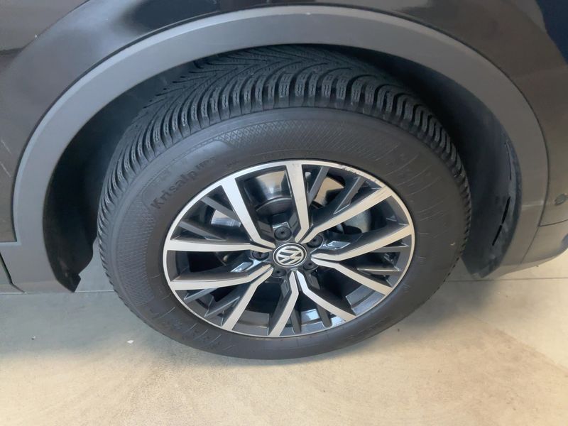 Volkswagen Tiguan 2.0 TDI Style 4Motion BlueMotion Tech 2018 – снимка 11
