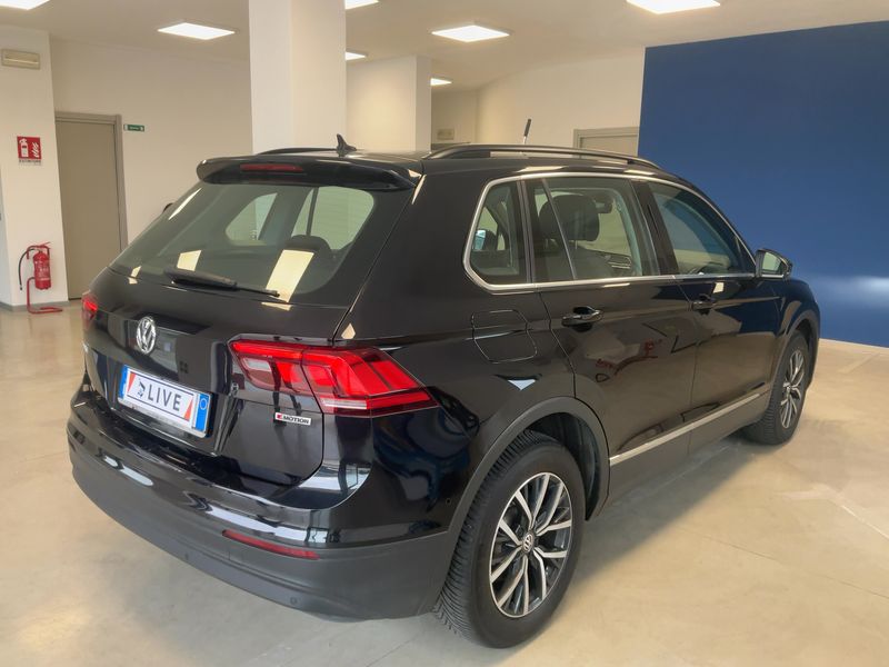 Volkswagen Tiguan 2.0 TDI Style 4Motion BlueMotion Tech 2018 – снимка 8