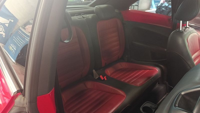 Volkswagen Beetle 2.0 TDI Fender Edition 2016 – снимка 19