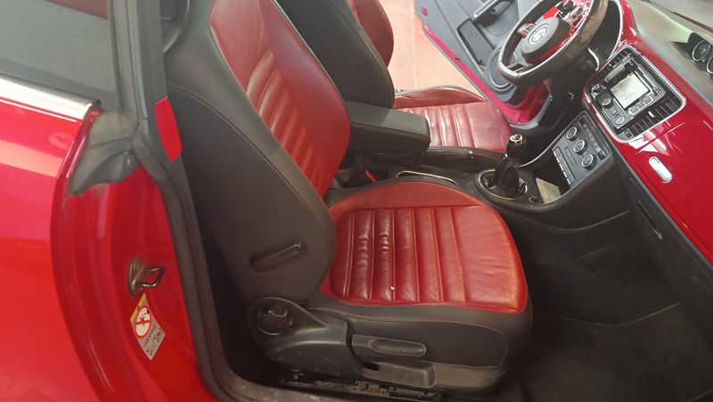 Volkswagen Beetle 2.0 TDI Fender Edition 2016 – снимка 22