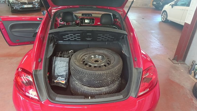 Volkswagen Beetle 2.0 TDI Fender Edition 2016 – снимка 15