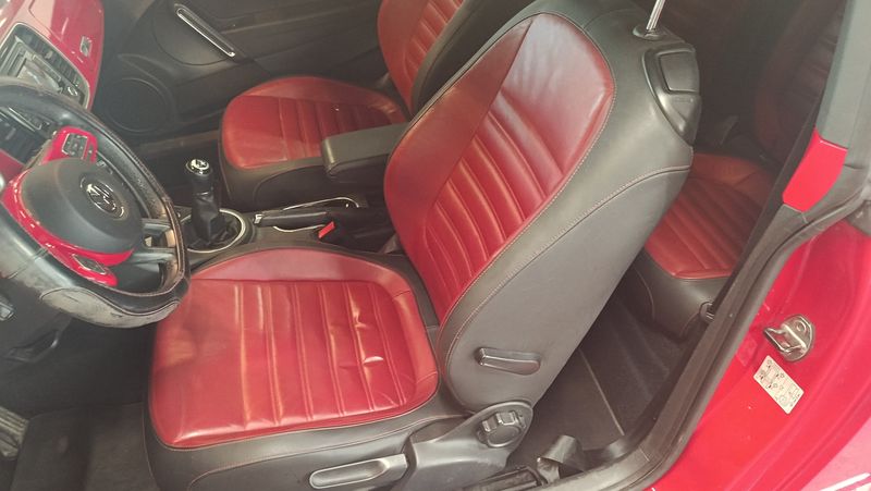 Volkswagen Beetle 2.0 TDI Fender Edition 2016 – снимка 24