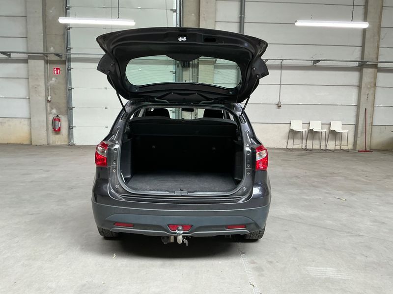 Suzuki SX4 1.6 DDiS Comfort 2014 – снимка 16