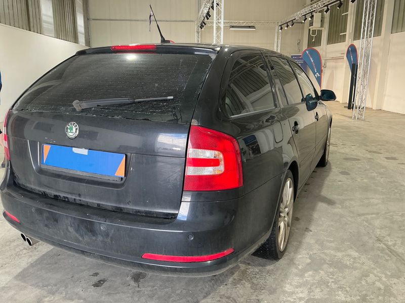Skoda Octavia 2.0 TDI RS 2008 – снимка 2