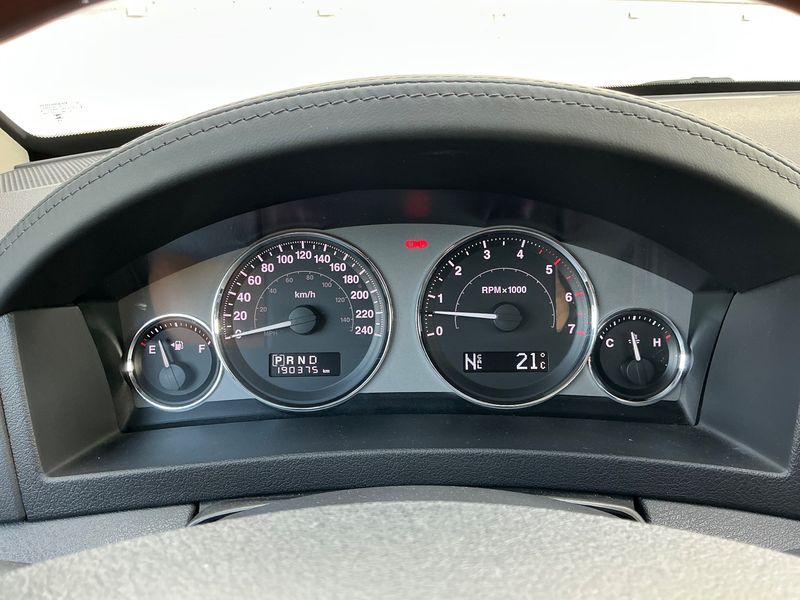 Jeep Grand Cherokee 3.0 CRD Overland 2010 – снимка 18