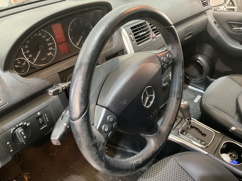 Mercedes-Benz A-Klasse A 160 Avantgarde 2010 – снимка 24
