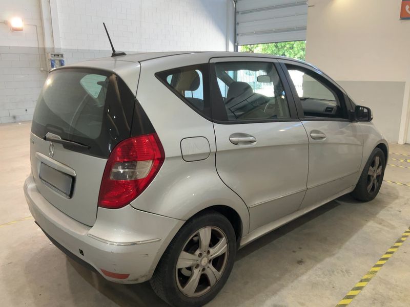Mercedes-Benz A-Klasse A 160 Avantgarde 2010 – снимка 8
