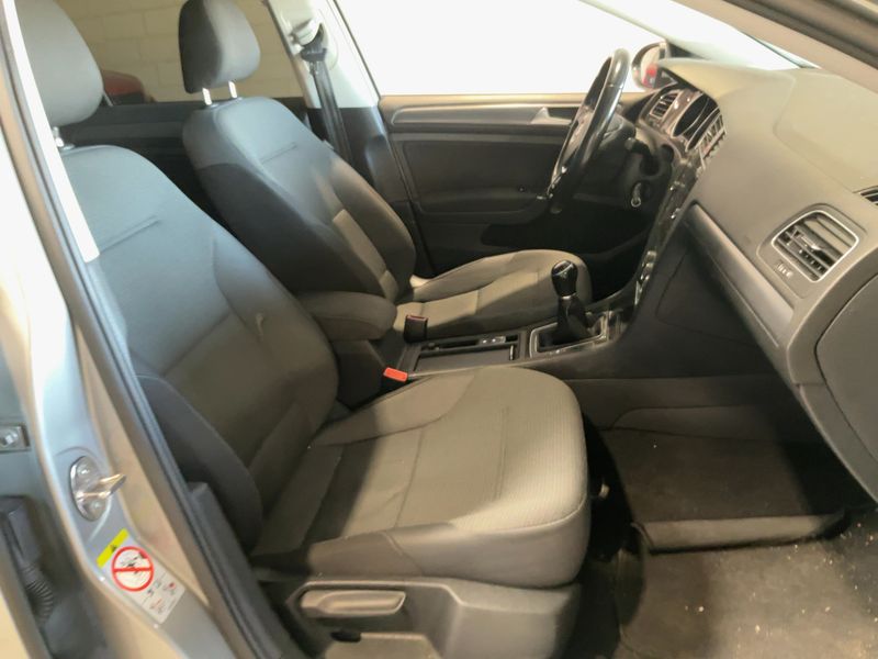 Volkswagen Golf VII 1.6 TDI Confortline Business BlueMotion Tech 2018 – снимка 16