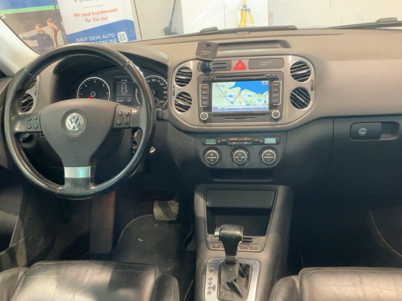Volkswagen Tiguan 2.0 TDI Sport & Style 4Motion 2009 – снимка 17