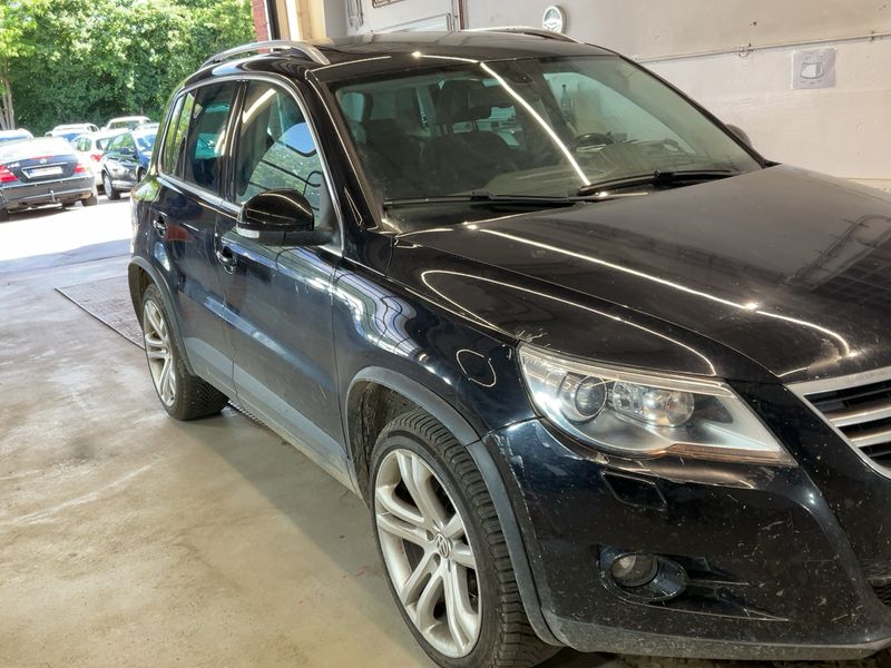 Volkswagen Tiguan 2.0 TDI Sport & Style 4Motion 2009 – снимка 12