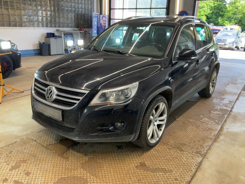 Volkswagen Tiguan 2.0 TDI Sport & Style 4Motion 2009 – снимка 1