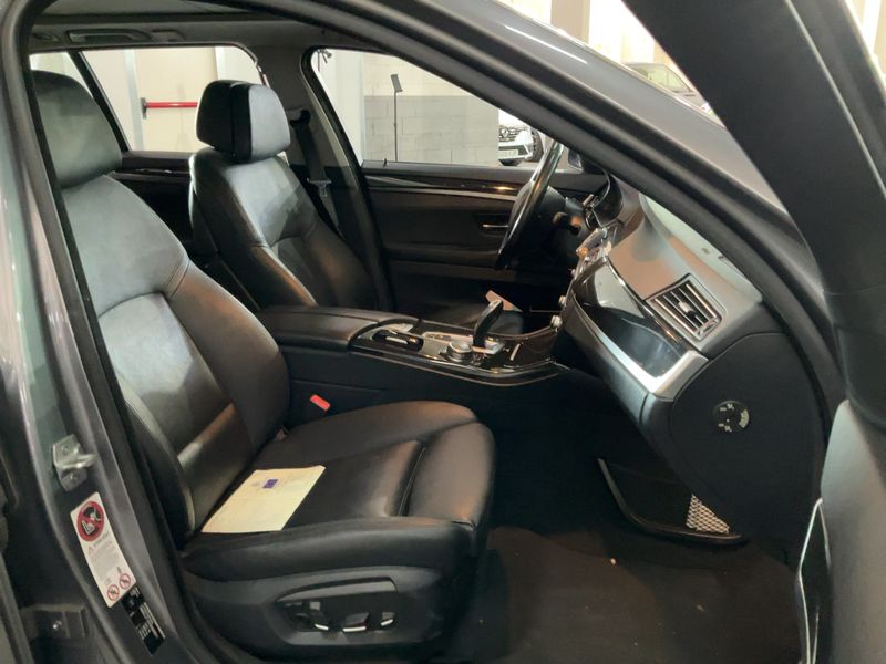 BMW 5er 525d 2014 – снимка 11