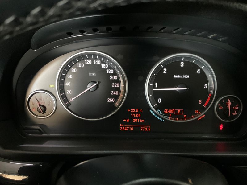 BMW 5er 525d 2014 – снимка 13