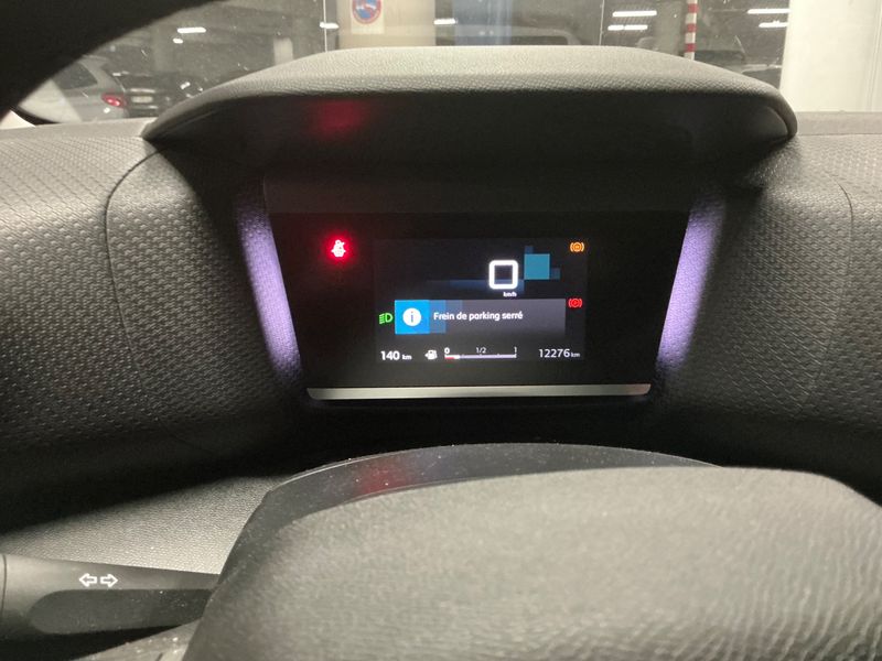 Citroen C4 1.2 PureTech Shine 2022 – снимка 18