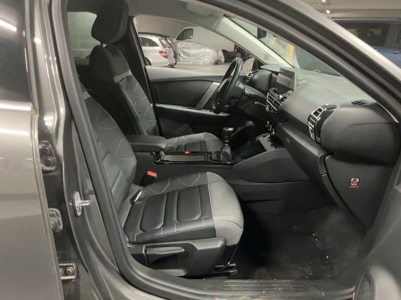 Citroen C4 1.2 PureTech Shine 2022 – снимка 16