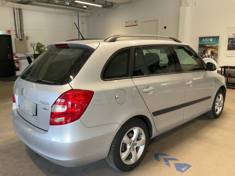 Skoda Fabia 1.2 TSI Elegance 2012 – снимка 8