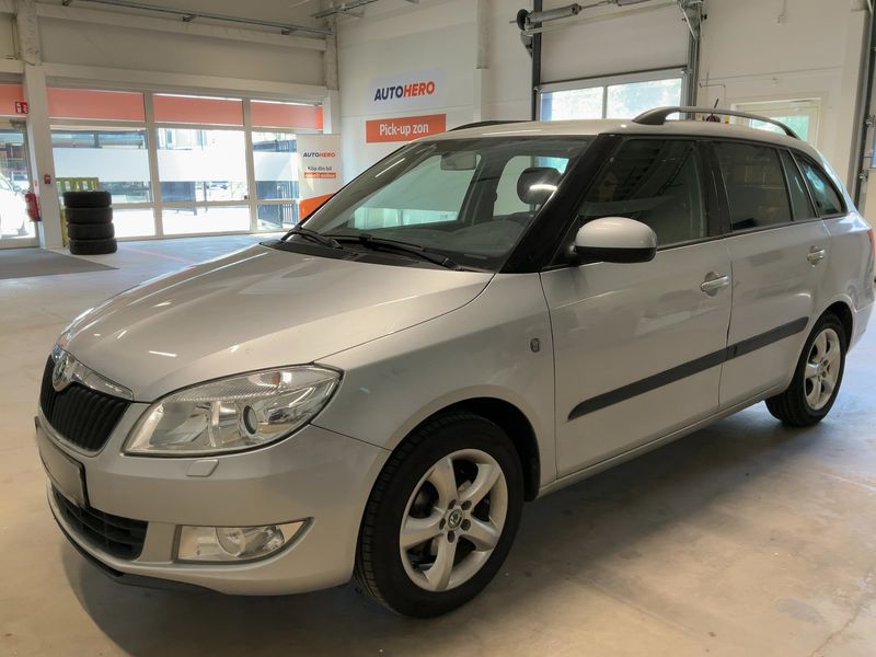 Skoda Fabia 1.2 TSI Elegance 2012 – снимка 2