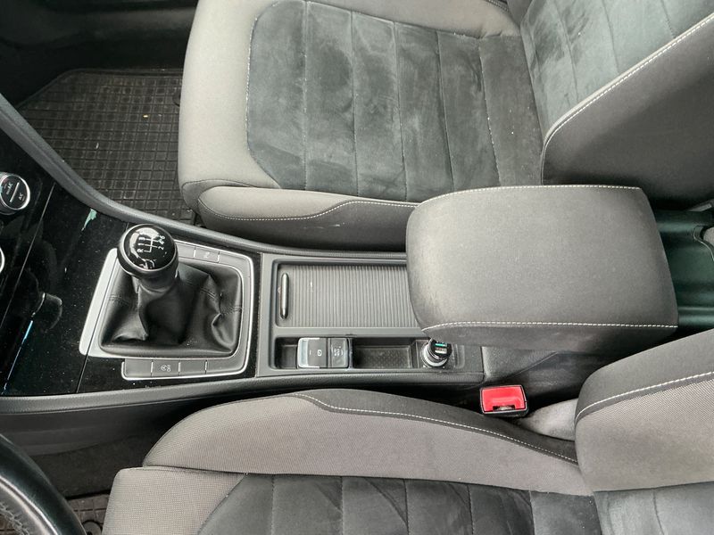 Volkswagen Golf VII 2.0 TDI Highline BlueMotion Tech 2015 – снимка 29