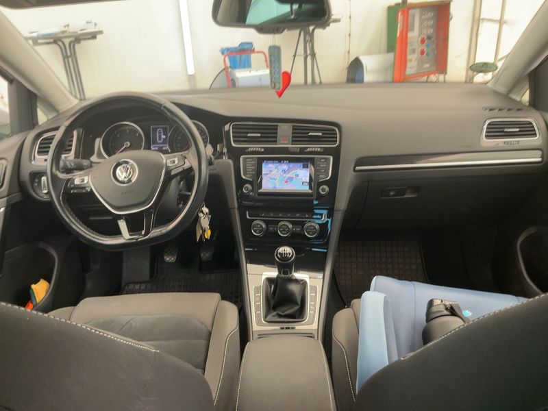 Volkswagen Golf VII 2.0 TDI Highline BlueMotion Tech 2015 – снимка 18