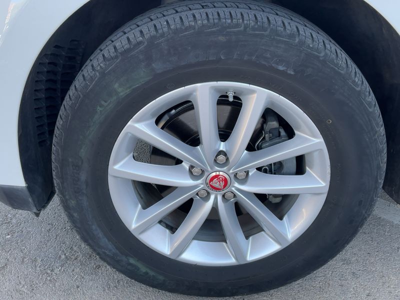 Jaguar F-Pace 20d Pure AWD 2016 – снимка 3