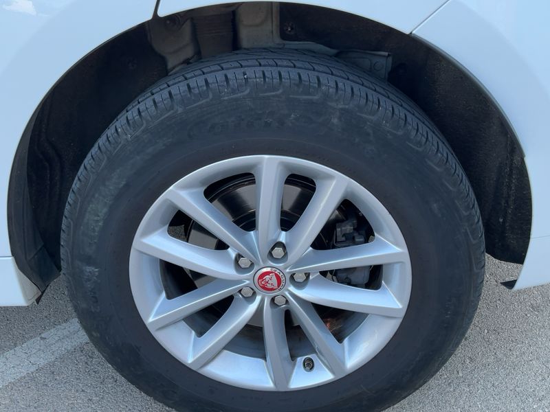 Jaguar F-Pace 20d Pure AWD 2016 – снимка 5