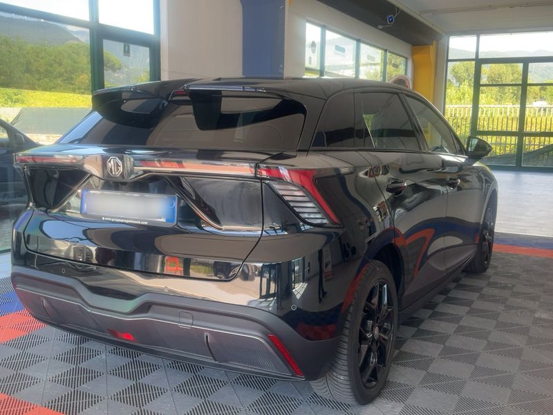 MG 4 electric drive 150 kW Luxury 2023 – снимка 8