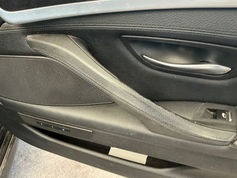 BMW 5er 525d 2011 – снимка 29