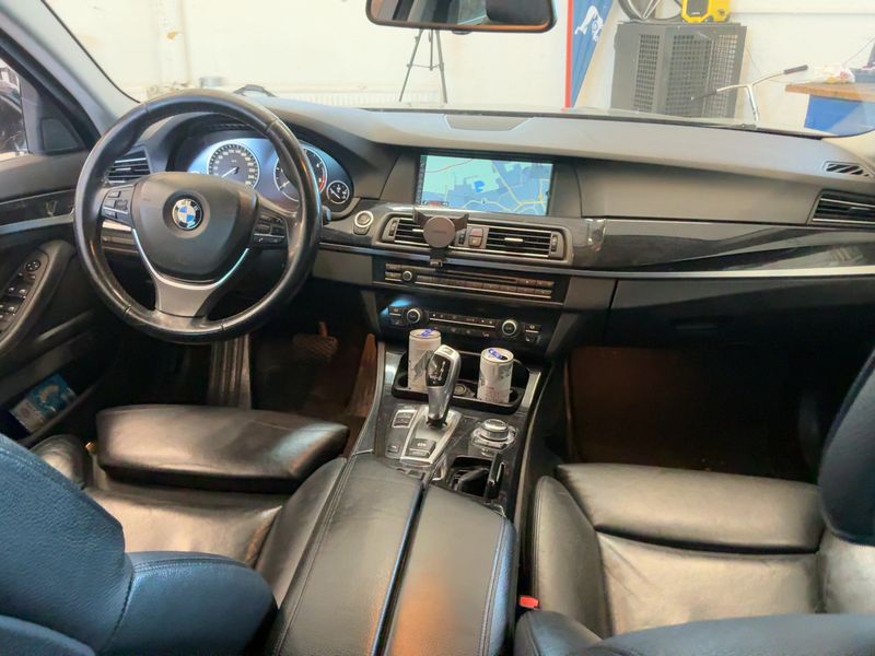 BMW 5er 525d 2011 – снимка 17