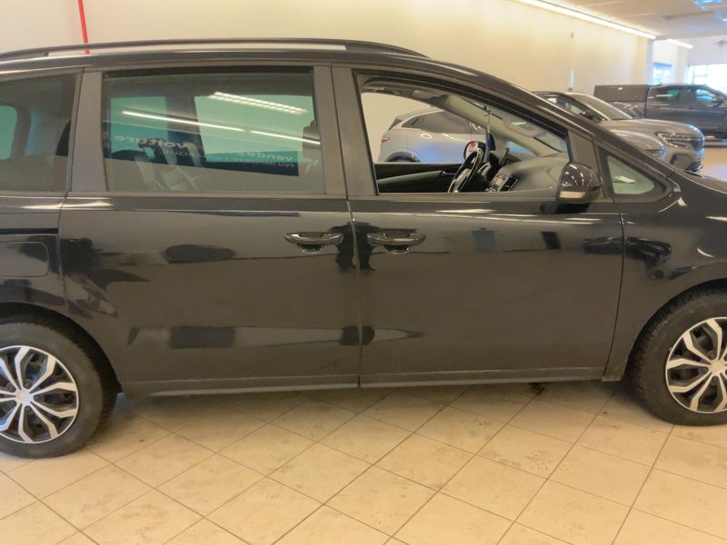 Volkswagen Sharan 2.0 TDI Trendline BlueMotion Tech 2014 – снимка 10