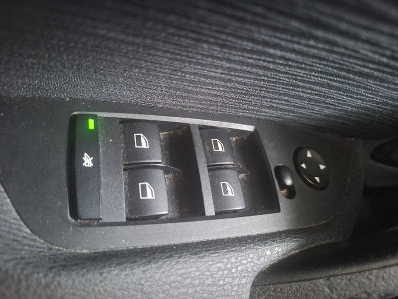 BMW X1 sDrive 16d Lounge 2013 – снимка 28