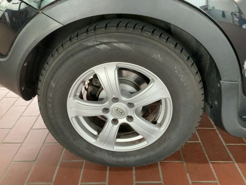 Kia Sportage 2.0 CRDi Spirit 4WD 2012 – снимка 9