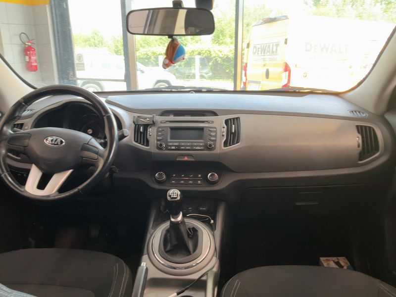 Kia Sportage 1.7 CRDi Active 2WD 2015 – снимка 17