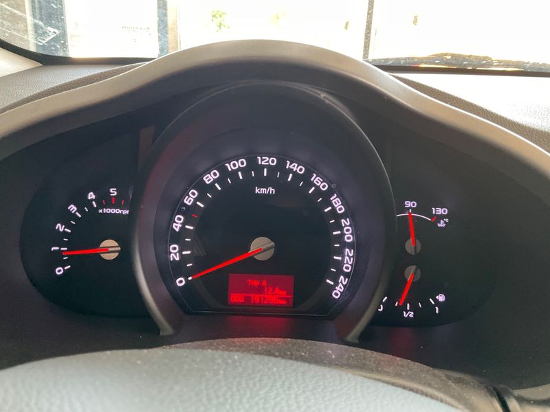 Kia Sportage 1.7 CRDi Active 2WD 2015 – снимка 18