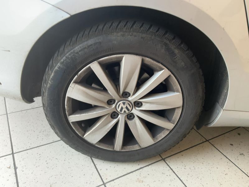 Volkswagen Passat 1.6 TDI Comfortline BlueMotion Tech 2013 – снимка 9