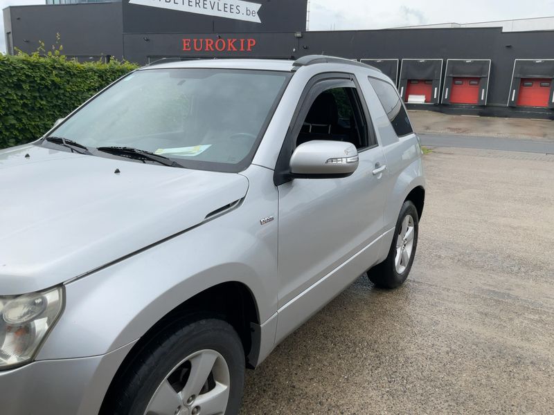 Suzuki Grand Vitara 1.9 DDiS Comfort 2011 – снимка 2