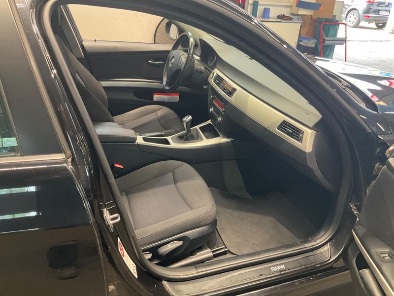 BMW 3er 318i 2010 – снимка 3