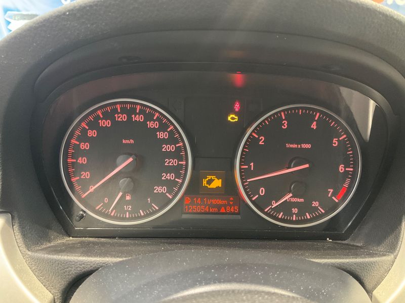 BMW 3er 318i 2010 – снимка 4