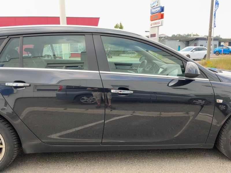 Opel Insignia Sports Tourer 2.0 CDTI Business Edition 2015 – снимка на щета