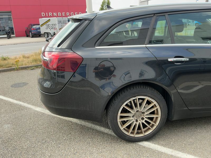 Opel Insignia Sports Tourer 2.0 CDTI Business Edition 2015 – снимка на щета