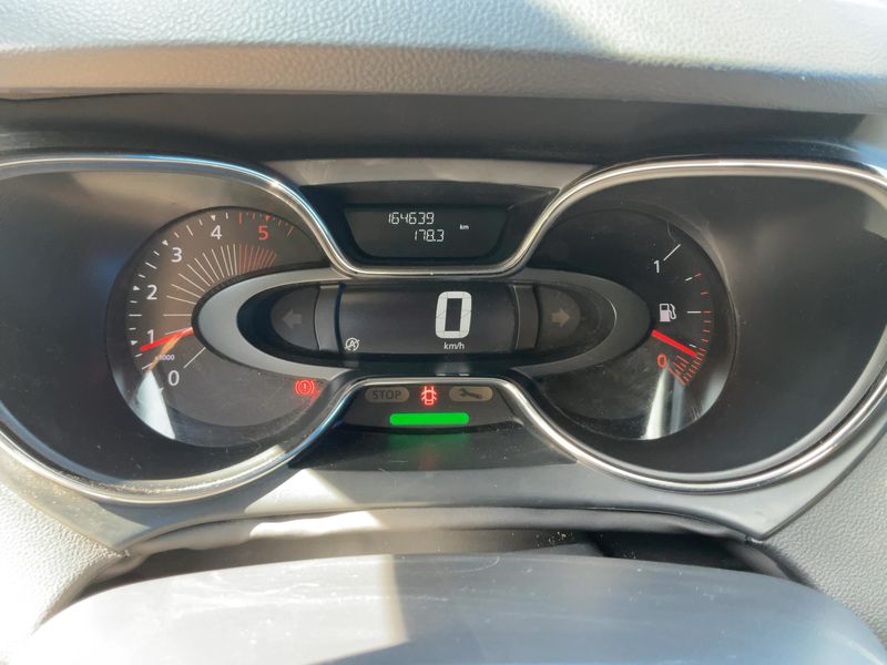 Renault Captur 1.5 dCi Business 2017 – снимка 18