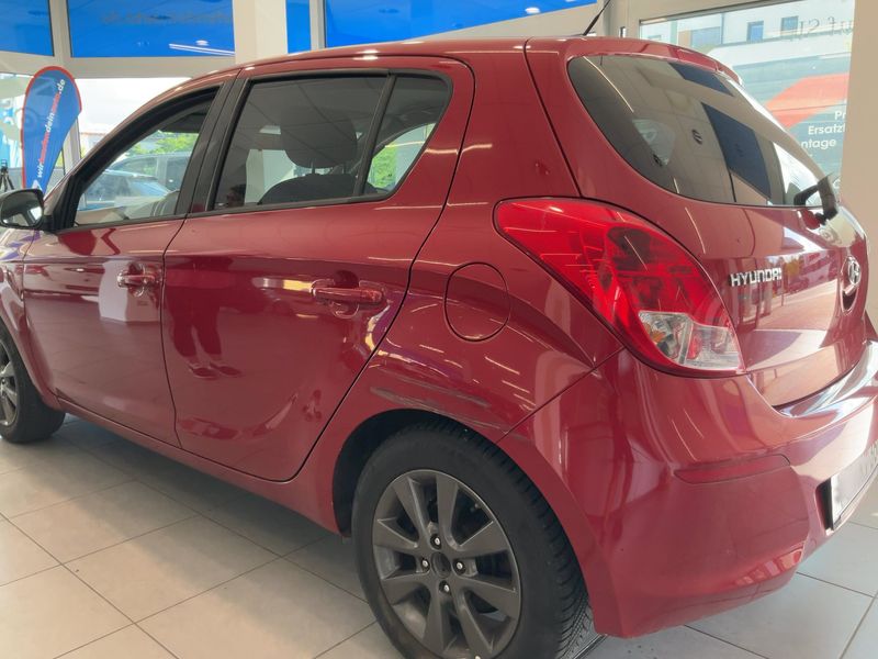 Hyundai i20 1.2 Classic 2015 – снимка 6