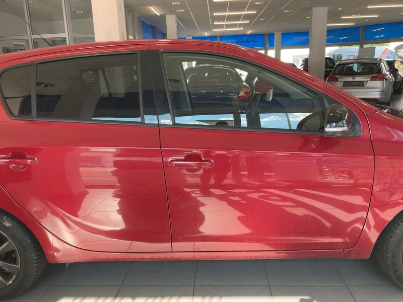Hyundai i20 1.2 Classic 2015 – снимка 10